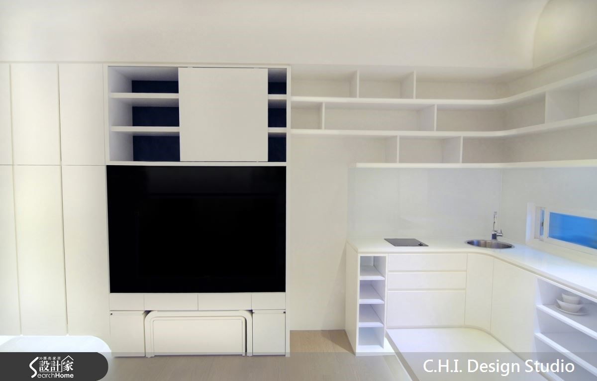 在都市買屋寸土寸金,許多人會選擇藉由房子的挑高優勢